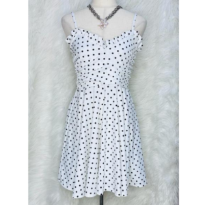 Preloved Dress Brand PRETTY LITTLE THING